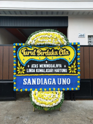 Papan Bunga Duka di Kamanisan